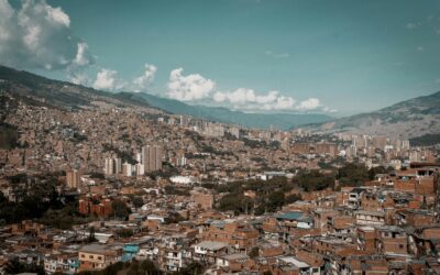 No es culpa de la vivienda turística: La Pulla revela las verdaderas causas detrás de la crisis de vivienda en Medellín